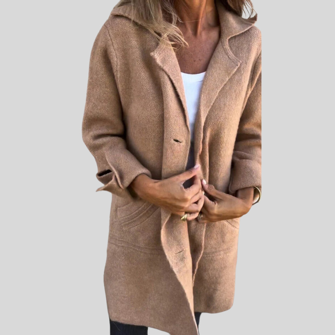 Elegante lange wollen damesjas met klassieke knoopsluiting – Isabella