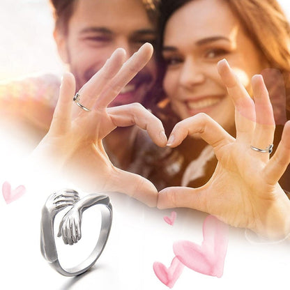Zilveren Ring met Knuffelende Handen – Elegantie en Symboliek - Eva