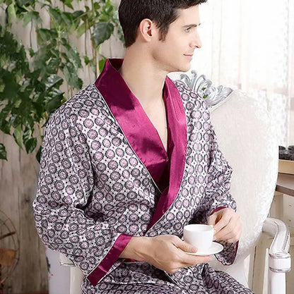 Luxe Satijnen Badjas met Gouden Print voor Ontspanning – Luca