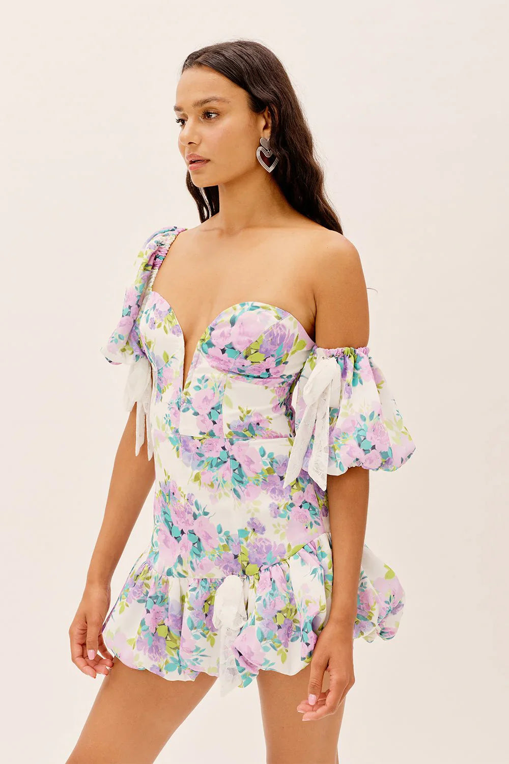 Bloemen mini jurk off shoulder met volant dames – Emilie