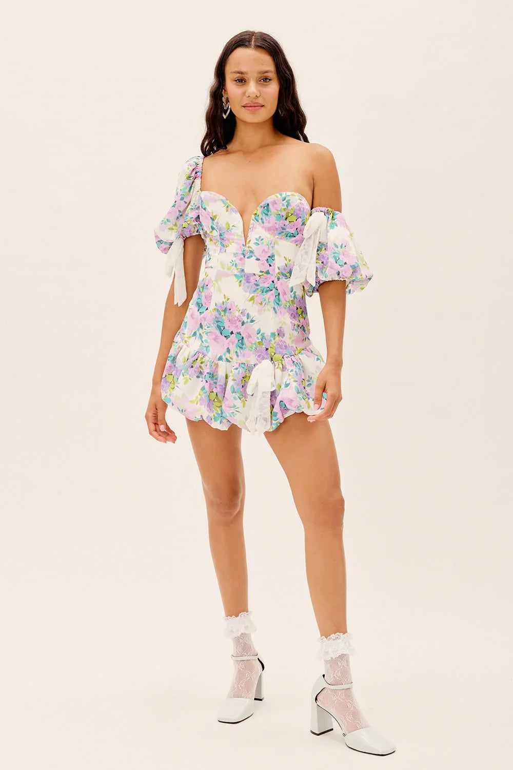 Bloemen mini jurk off shoulder met volant dames – Emilie
