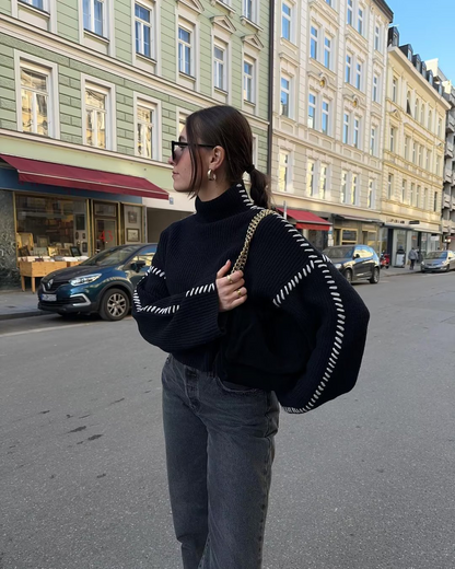 Oversized zwarte coltrui met strepen voor dames – Sophie