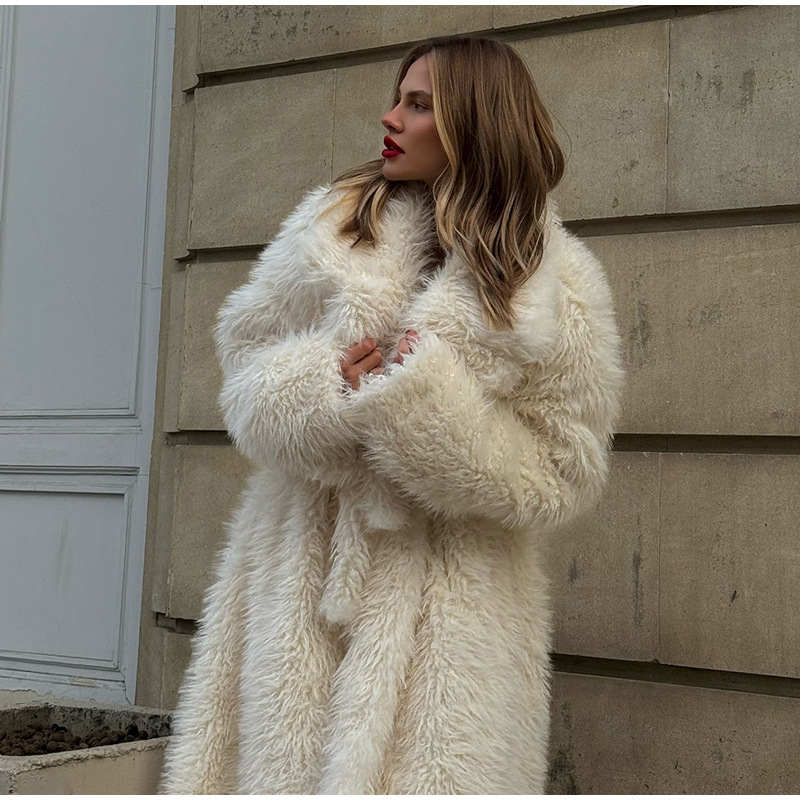 Lange nep-bontjas met luxe uitstraling – Vivienne