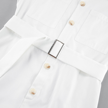 Witte shirtjurk romper met knopen en riem – Laura
