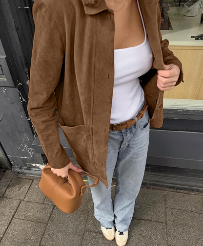 Oversized suède kraagjas met relaxte pasvorm – Mila