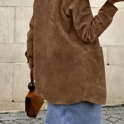 Oversized suède kraagjas met relaxte pasvorm – Mila