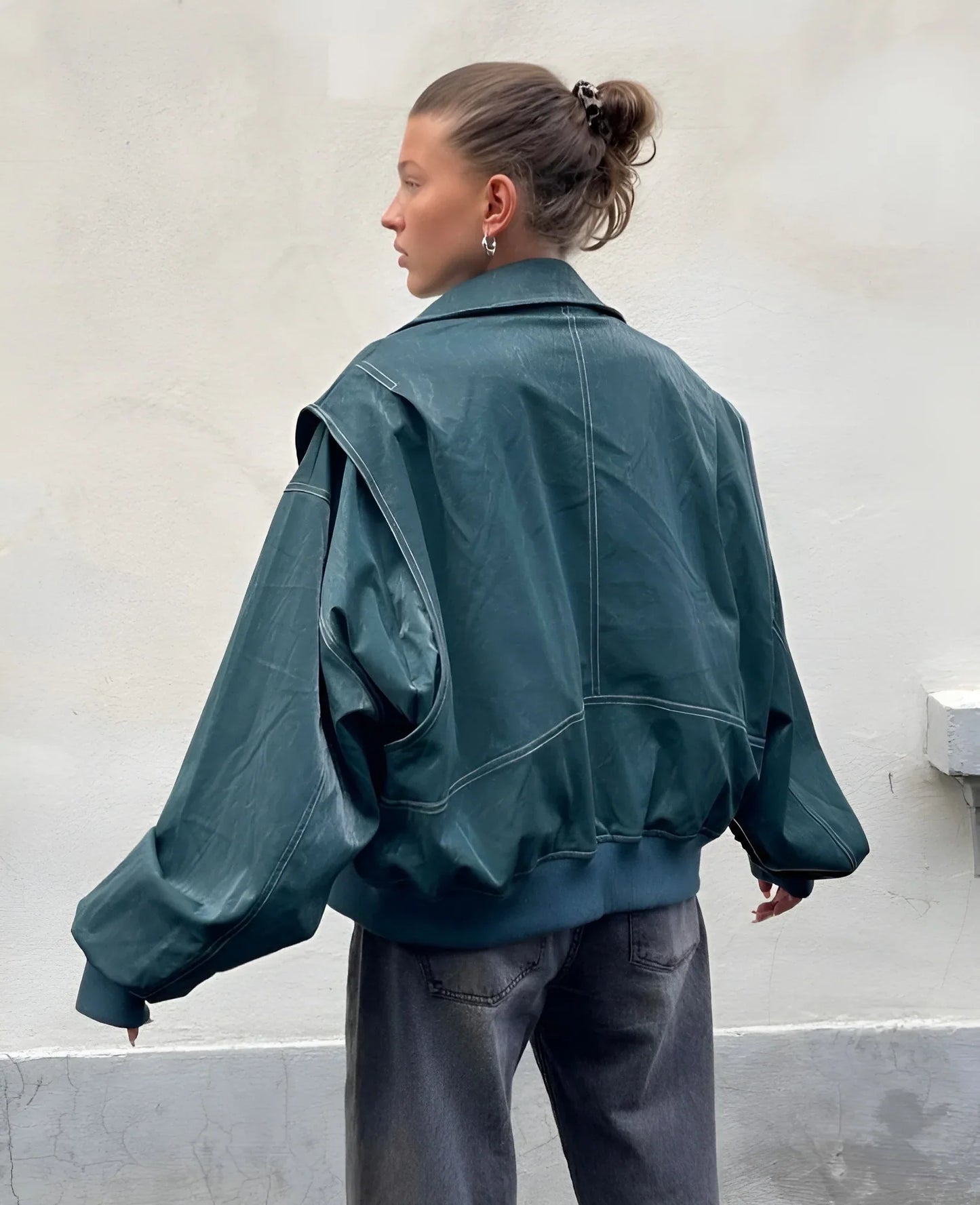 Oversized leren jas met stiksels en luxe afwerking – Varello