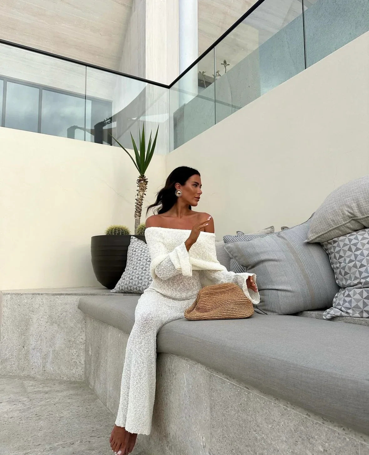 Off shoulder maxi jurk bouclé met flared mouwen – Noelle