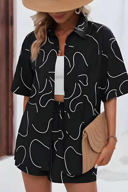 Dames strandset met knoopshirt en hoge shorts – Sorella