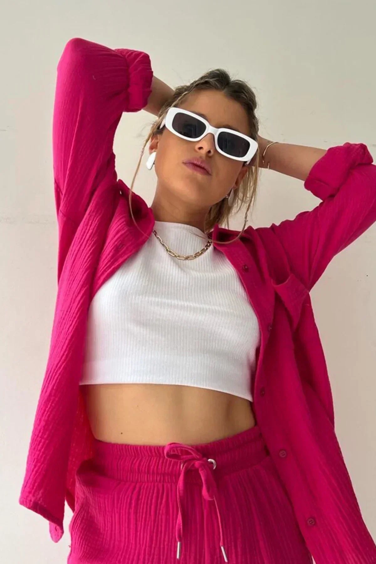 Zomer dames set met korte broek en kraag – Elvía
