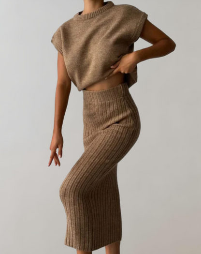 Gebreide Tweedelige Set met Cropped Top en Lange Rok – Livia