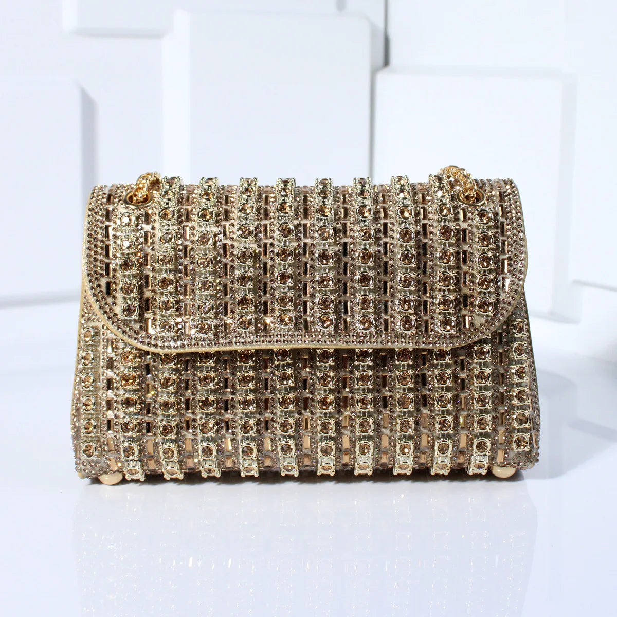 Strass avondtas met gouden ketting voor dames – Nirelle
