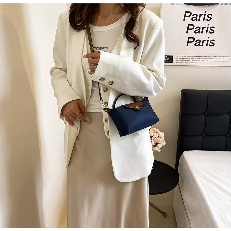 Mini schoudertas met luxe details voor dames – Yelina