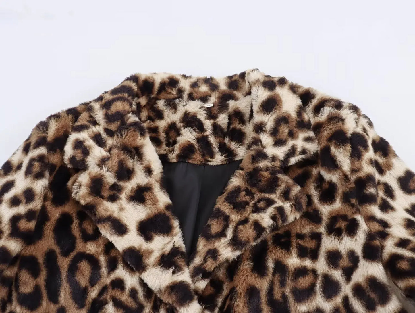 Luipaardprint Faux Fur Damesjas met Lange Snit – Selene
