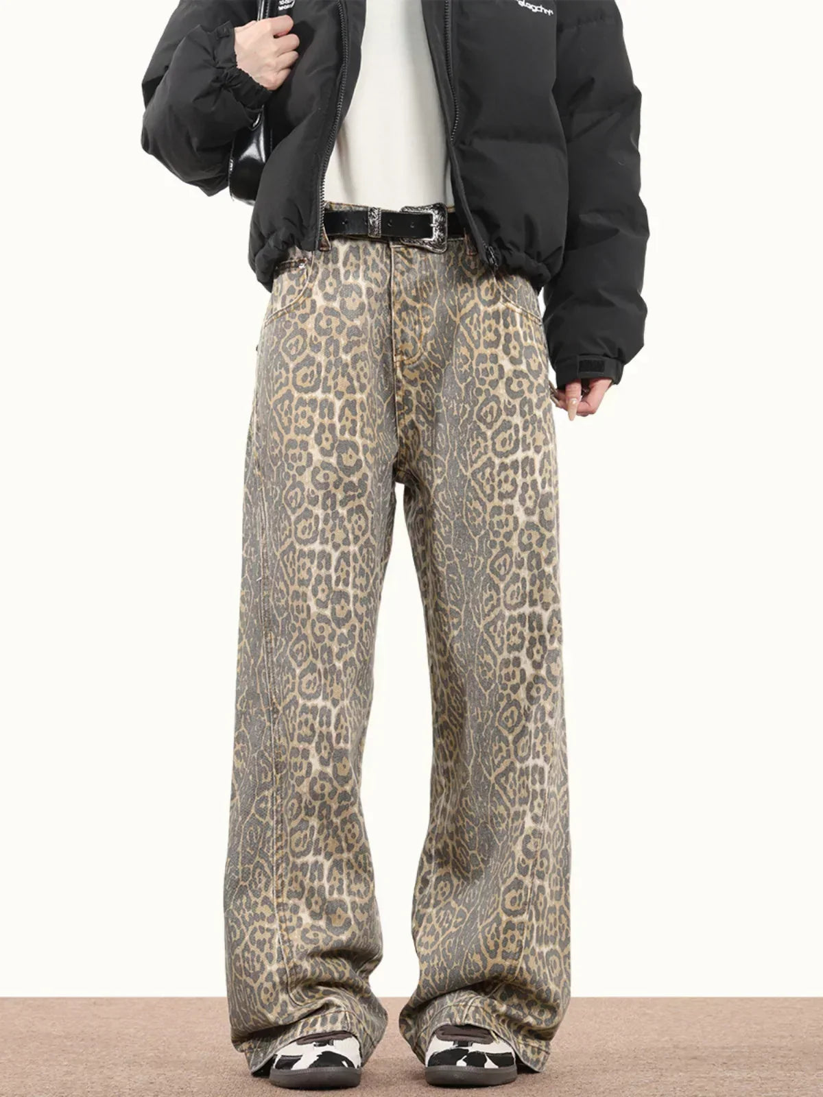 Trendy wijde jeans met luipaardprint voor dames – Selena