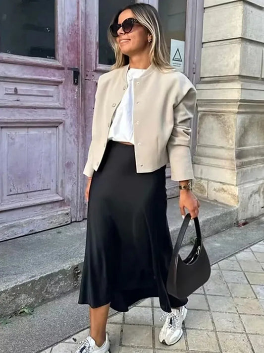 Satijnen damesrok met hoge taille en glans – Aurine