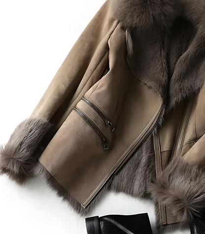 Elegant suède damesjasje met luxe uitstraling – Isabella