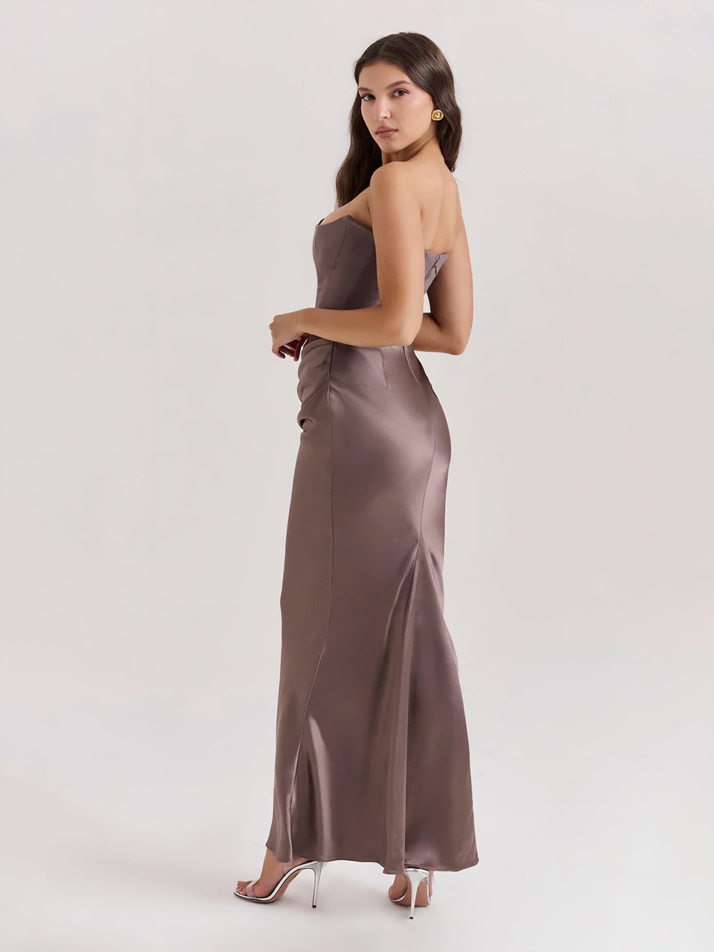 Strapless satijnen maxi-jurk met drapering – Rosalind
