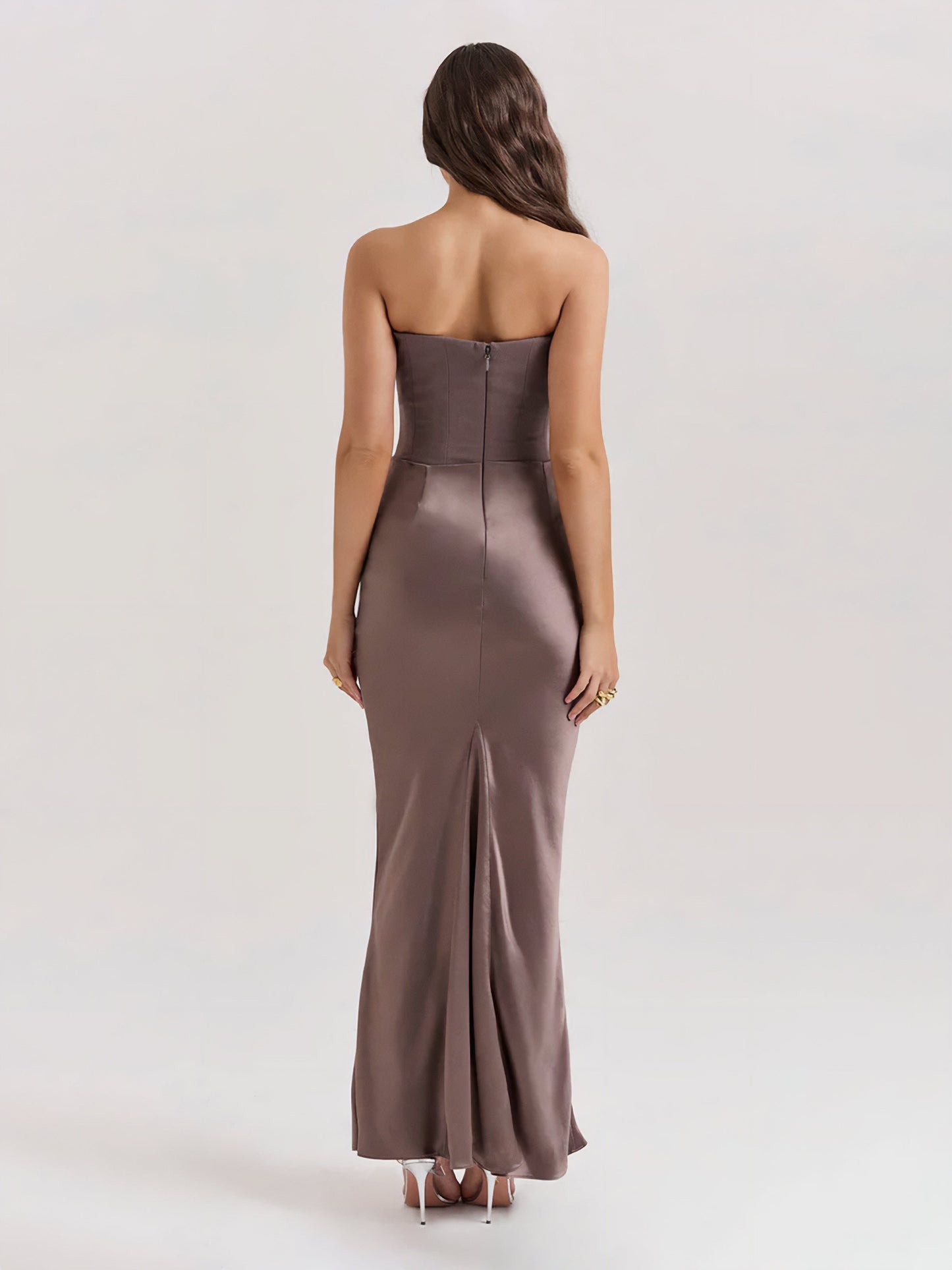 Strapless satijnen maxi-jurk met drapering – Rosalind