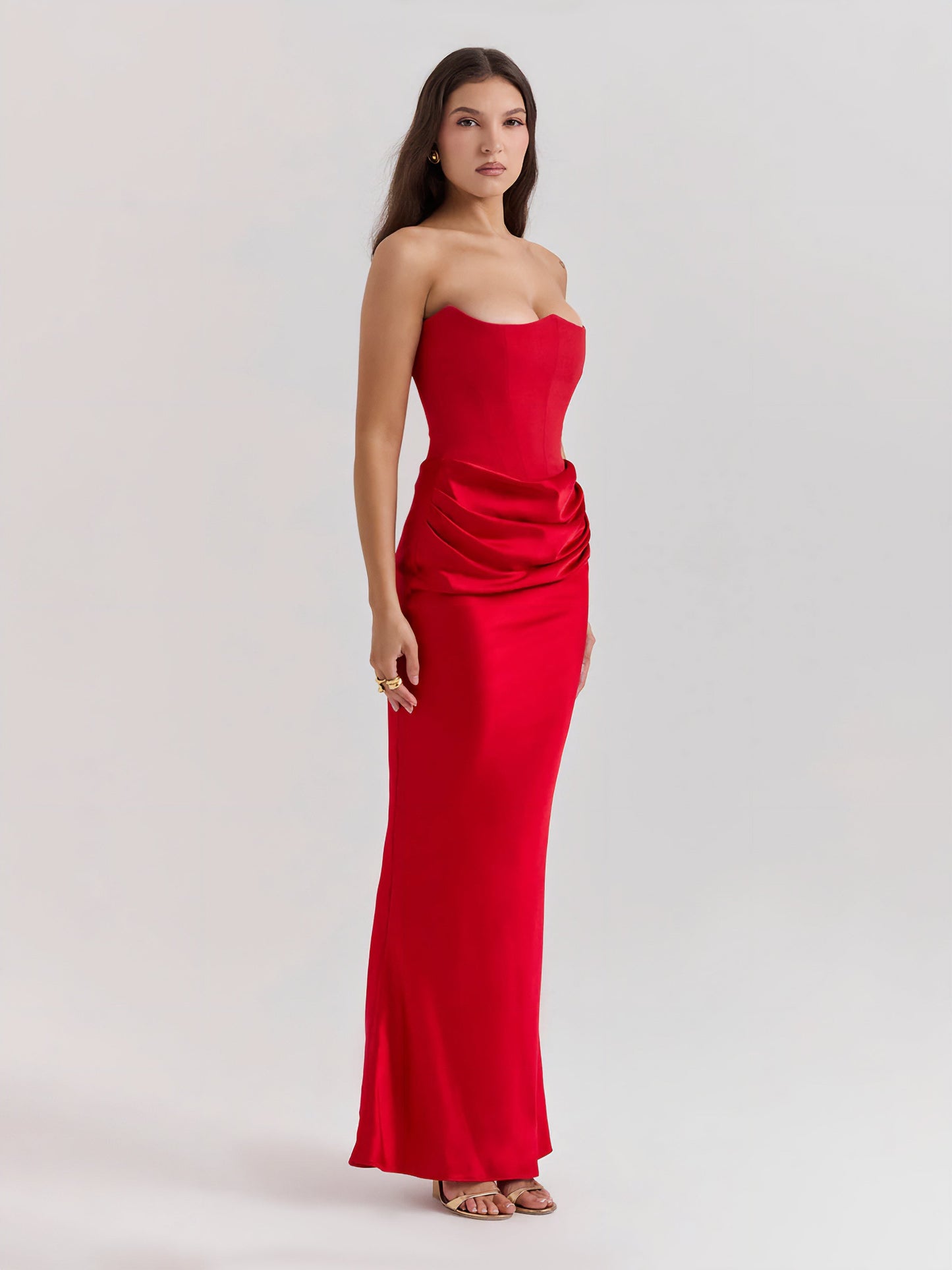Strapless satijnen maxi-jurk met drapering – Rosalind