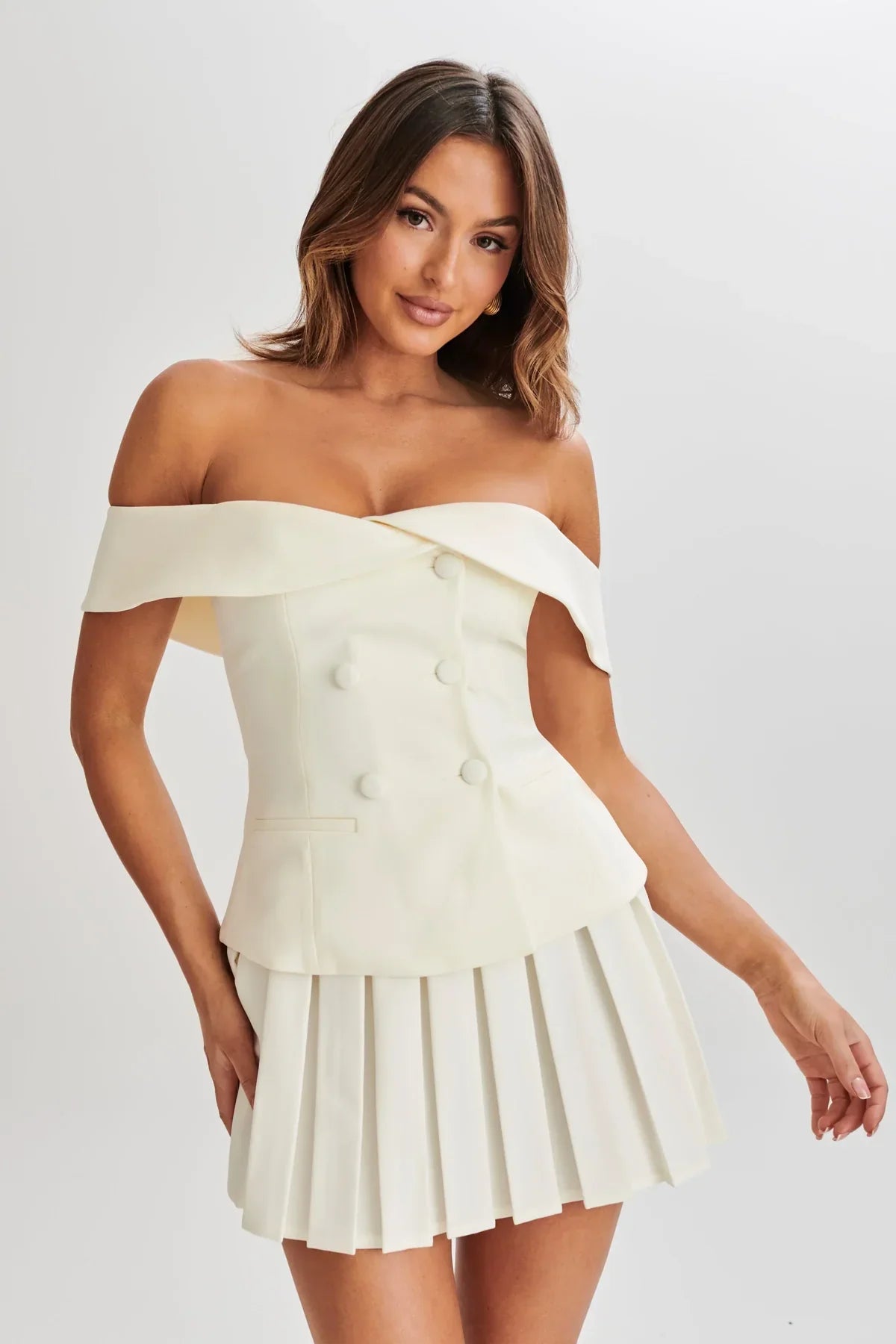 Tweedelige set blazer top off shoulder met plooirok dames – Amelise