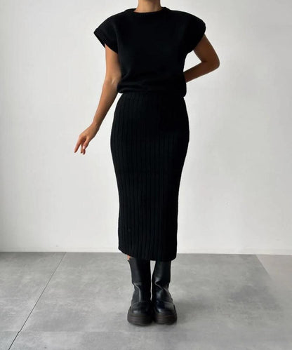 Ribgebreide top en midi-rok set voor dames – Elara