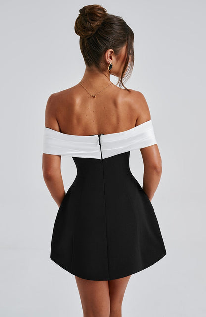 Korte off shoulder feestjurk met strik dames – Lotte