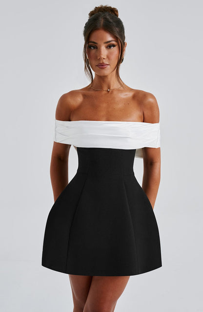 Korte off shoulder feestjurk met strik dames – Lotte