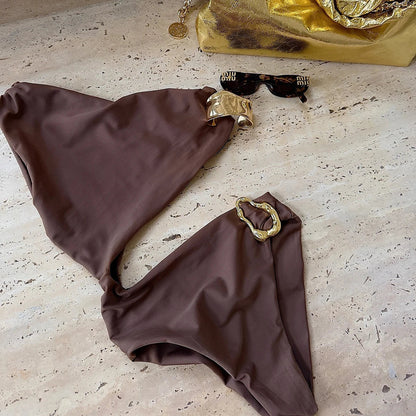 Badpak One Shoulder Goud Detail Luxe Pasvorm – Sylorra