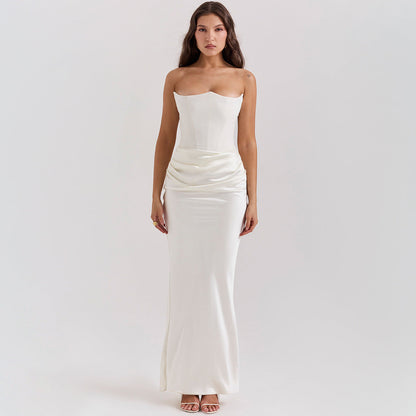 Strapless satijnen avondjurk met drapering – Amina