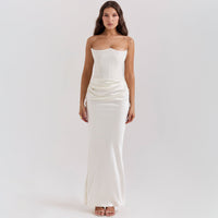 Strapless satijnen avondjurk met drapering – Amina