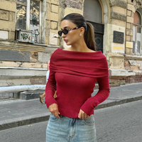 Rode Off-Shoulder Gebreide Top voor Dames – Sophie