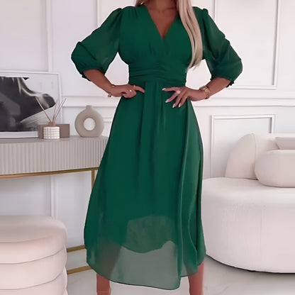 Luchtige chiffon jurk met elegante pasvorm – Veronique