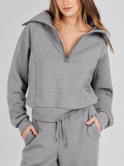 Tweedelige dames set met ritssluiting en lange mouwen – Livia