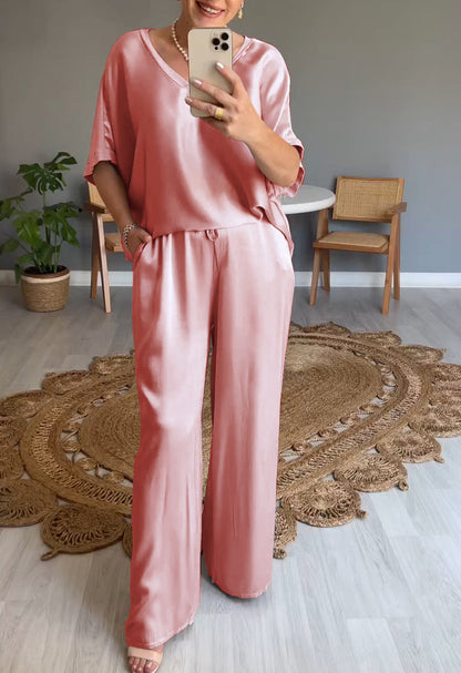 Satijnen dames pak V-hals elegant tweedelig – Eloria