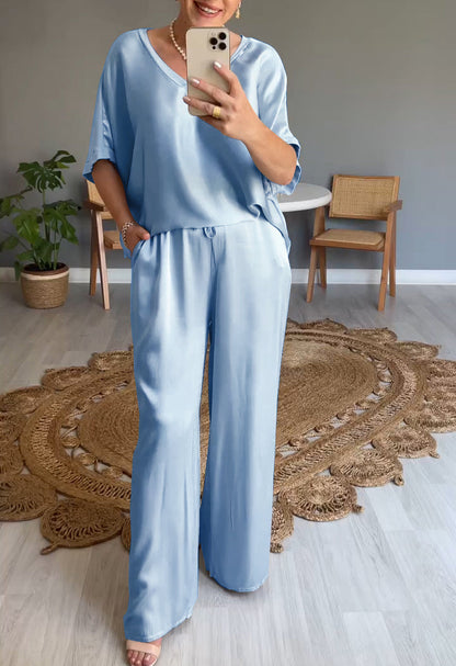 Satijnen dames pak V-hals elegant tweedelig – Eloria