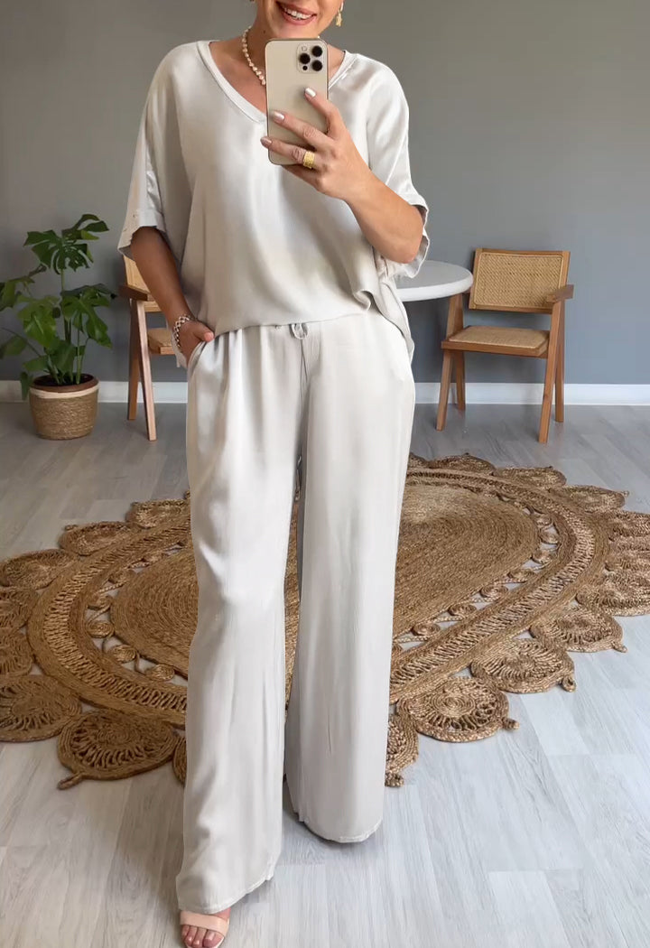 Satijnen dames pak V-hals elegant tweedelig – Eloria