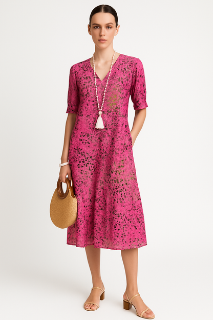 Midi-jurk met levendige print en V-hals – Hilary