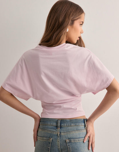 Trendy dames top met taille-accent en stijl – Lotte