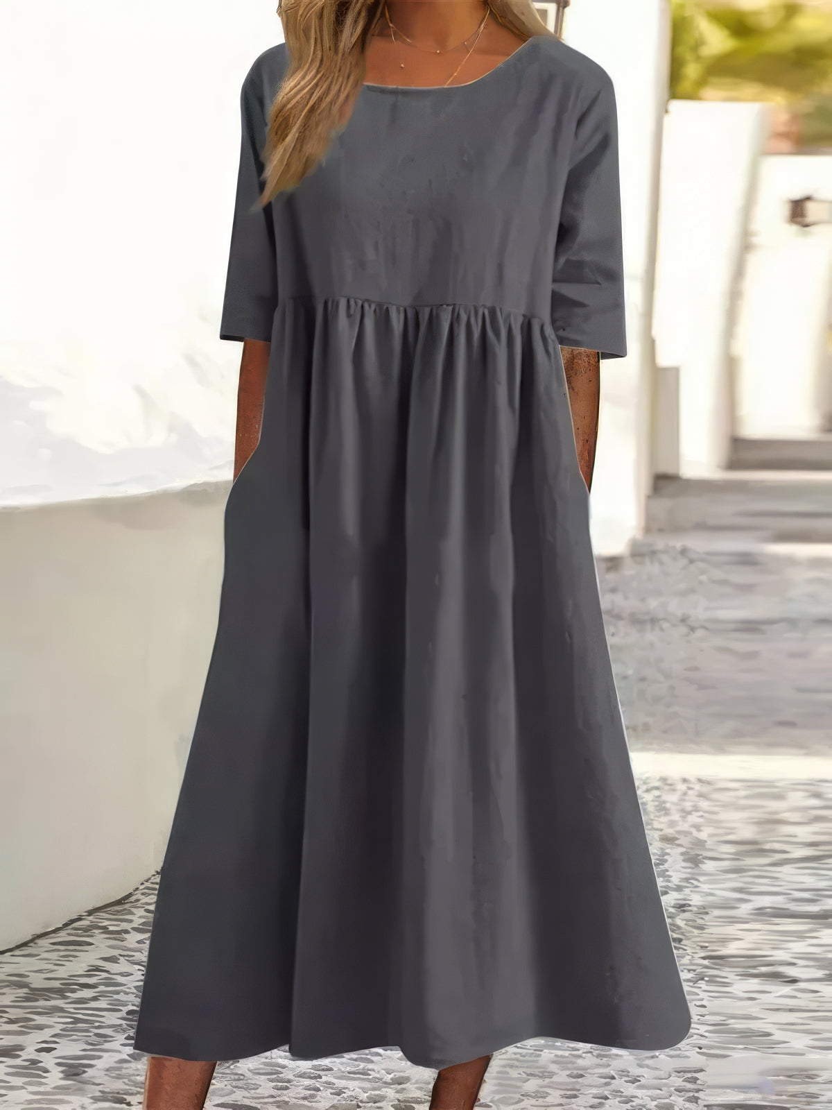 Luchtige relaxed maxi zomerjurk met korte mouwen – Alessia